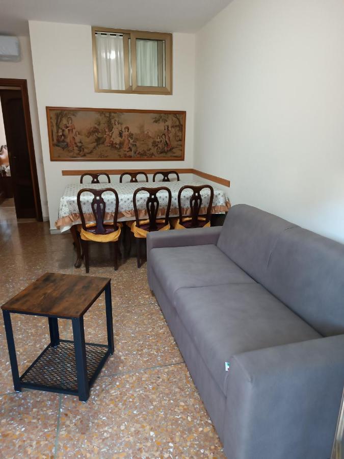 Hortis Apartment, 5 Persone, 2 Camere, Balcone, Metro C E Tram Per Il Centro Roma Exterior foto